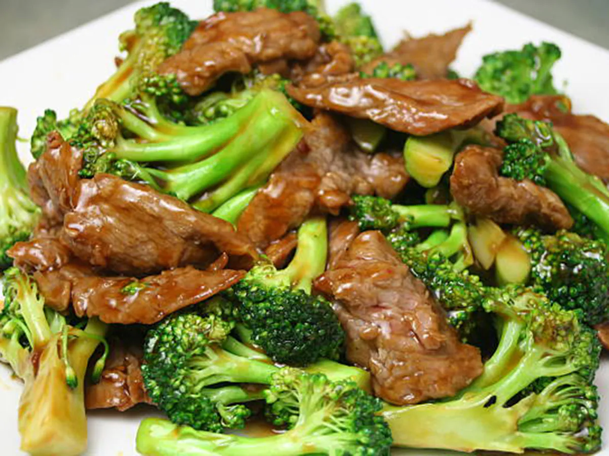 Beef-broccoli at Mister Moon's Chinese Food，a Chinese Restaurant in Richmond Hill