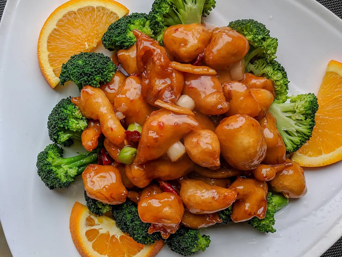 Orange-Chicken at Mister Moon's Chinese Food，a Chinese Restaurant in Richmond Hill